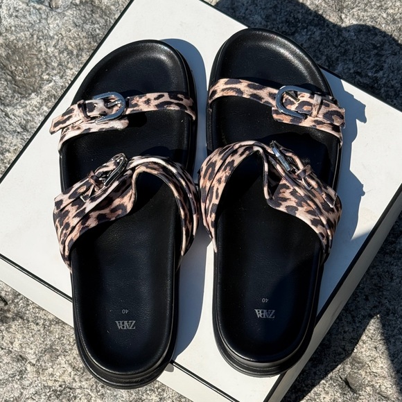 Zara Black and Brown Sandals with Animal Print Size: 9US  40EU - Picture 3 of 5